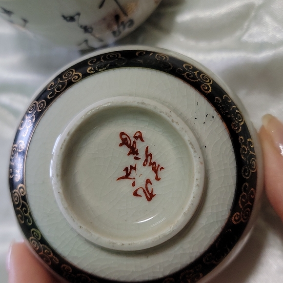 Japanese Ceramic Sake Cup Guinomi Sakazuki Vtg Pottery Gray Kanji Crackle 2 pc - Picture 4 of 5